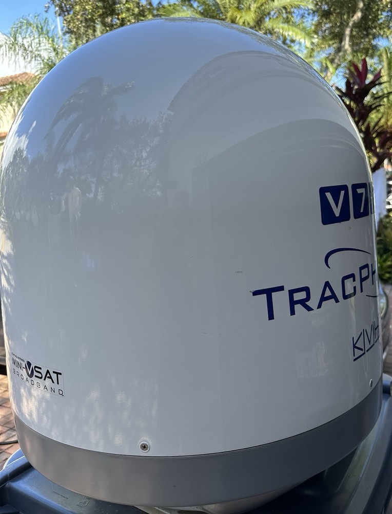 KVH TRACPHONE V7-HTS