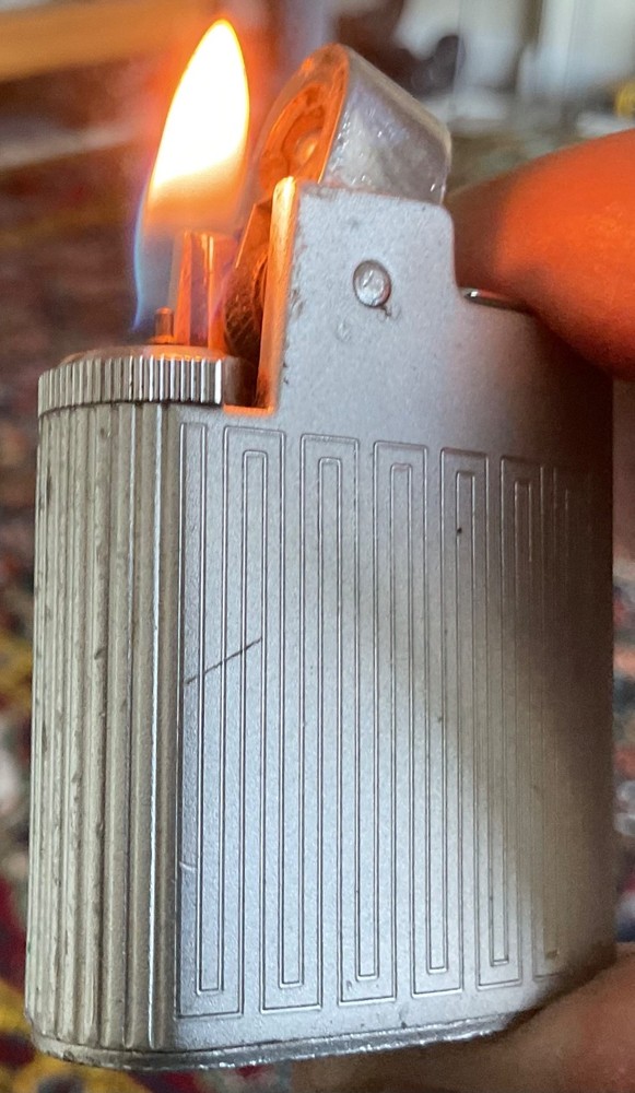 Ronson Varaflame Standard Lighter / Working