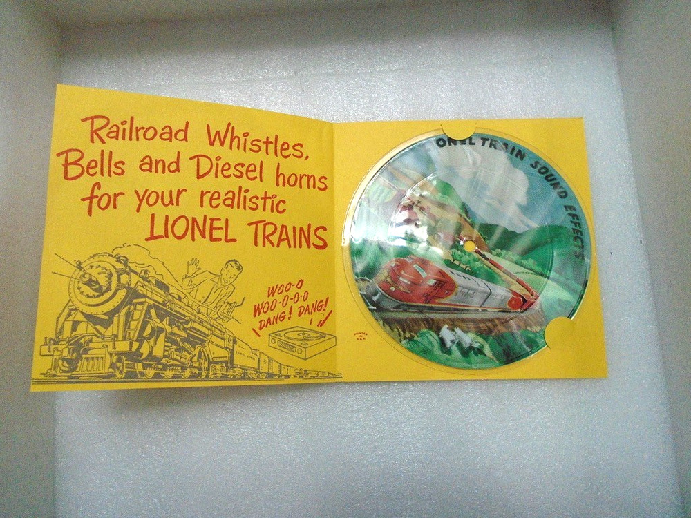 1954 Lionel Postwar Train Catalog with Extras