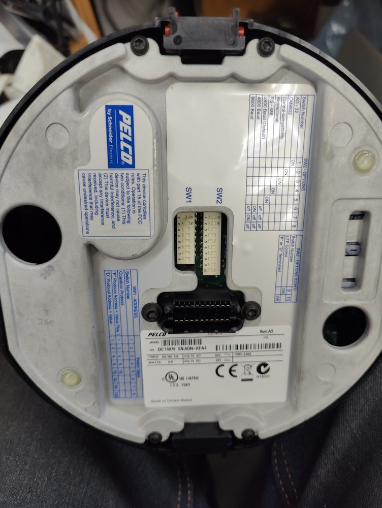 Pelco DD429 PTZ Surveillance Camera System With BB4-PG-E Pedant Dome Mount