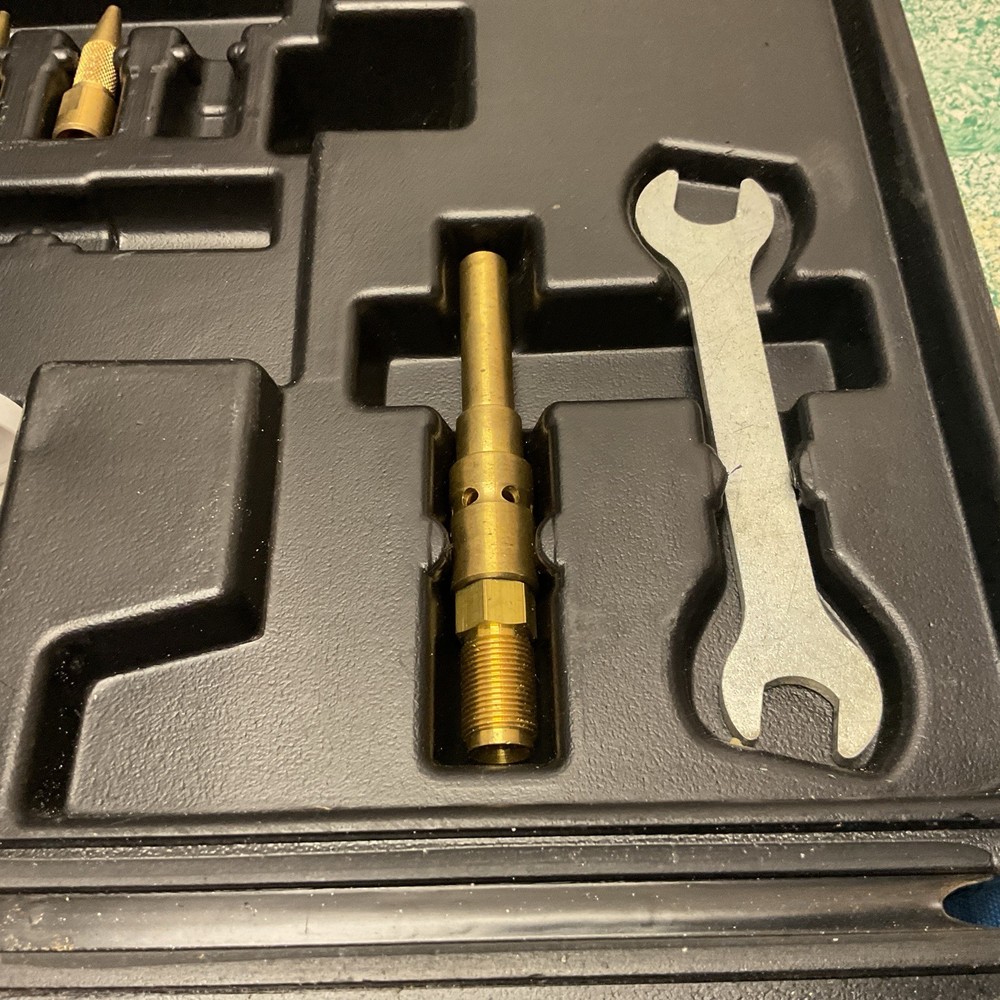 HENROB DHC-2000 Oxy-Acetylene Welding Cutting Torch Kit w/Case & EXTRAS !!