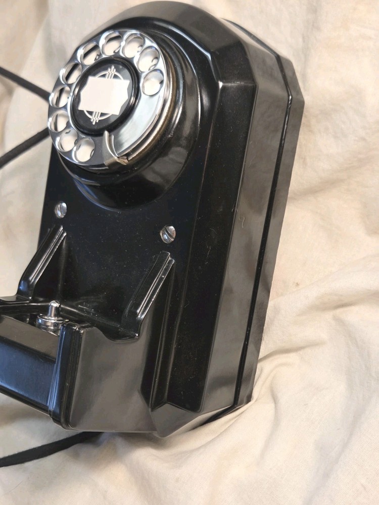 Automatic Electric Black Model 35 Wall Telephone.