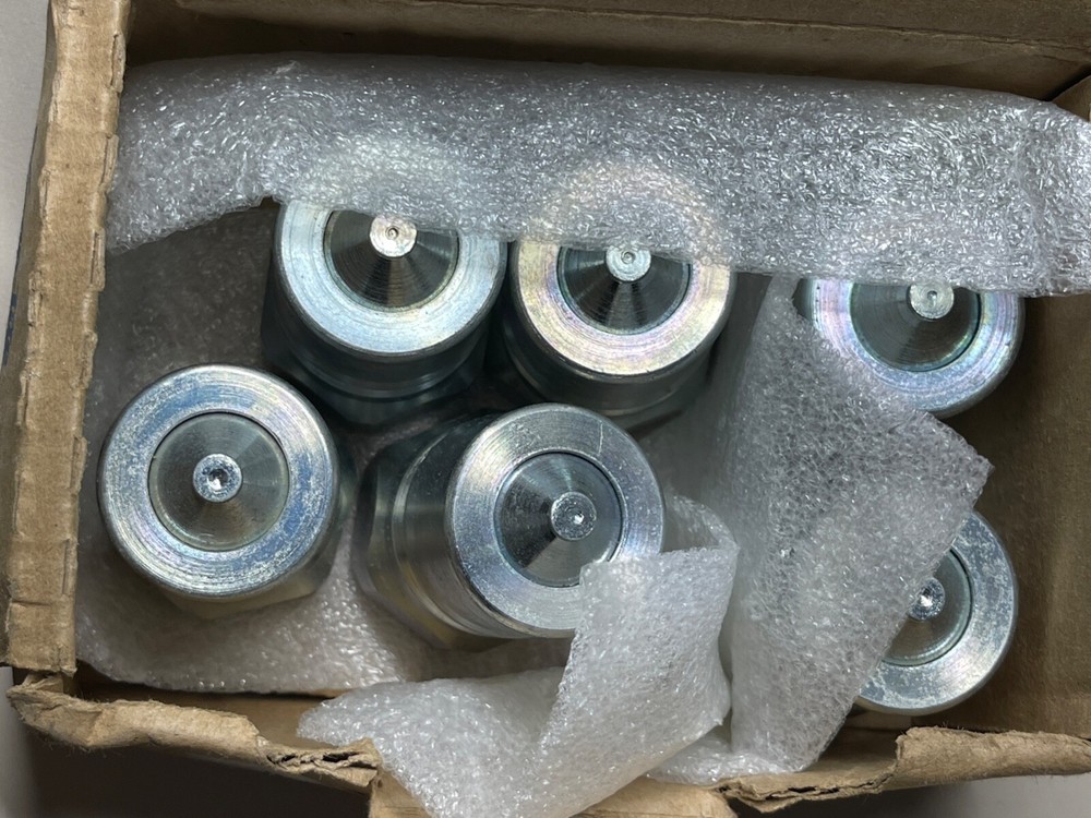 Snap Tite Hydraulic Coupler VEAN-12 - 12M