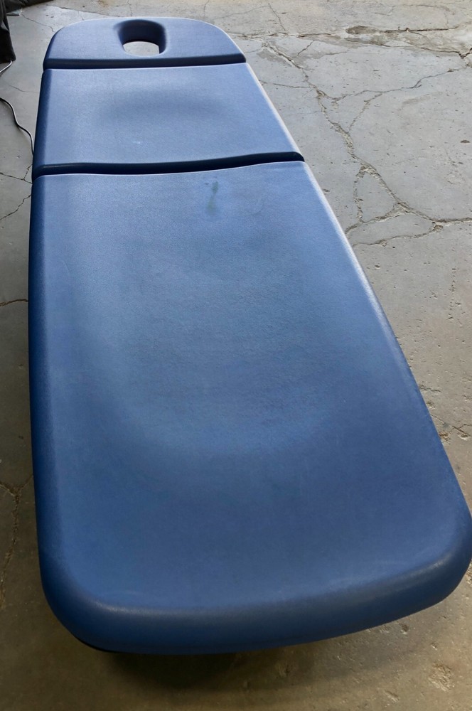 ADAPTA Summit 7 ML 3323 Physical Therapy Table