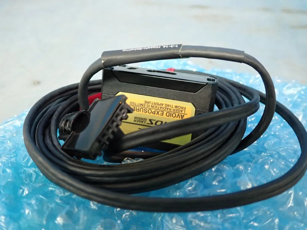KEYENCE SENSOR HEAD GV-H45