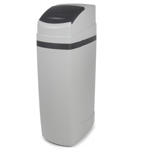 Space Saver Fleck 5600 SXT 32,000 Grains Metered Cabinet Water Softener