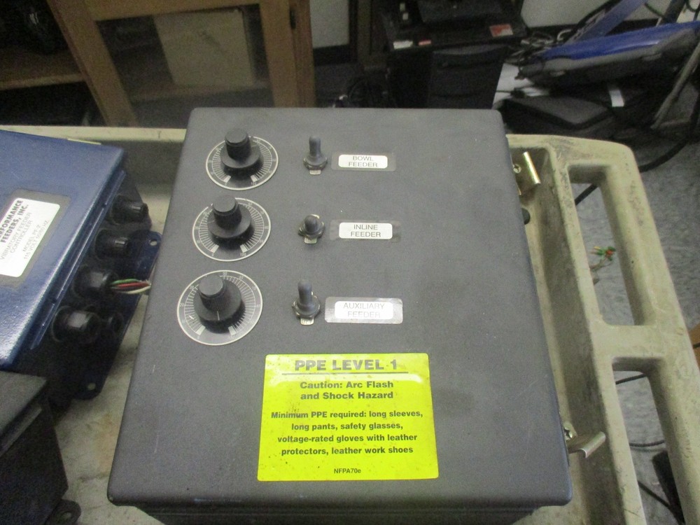Performance Feeders Model: PF-3R Feeder Controller. Black Case