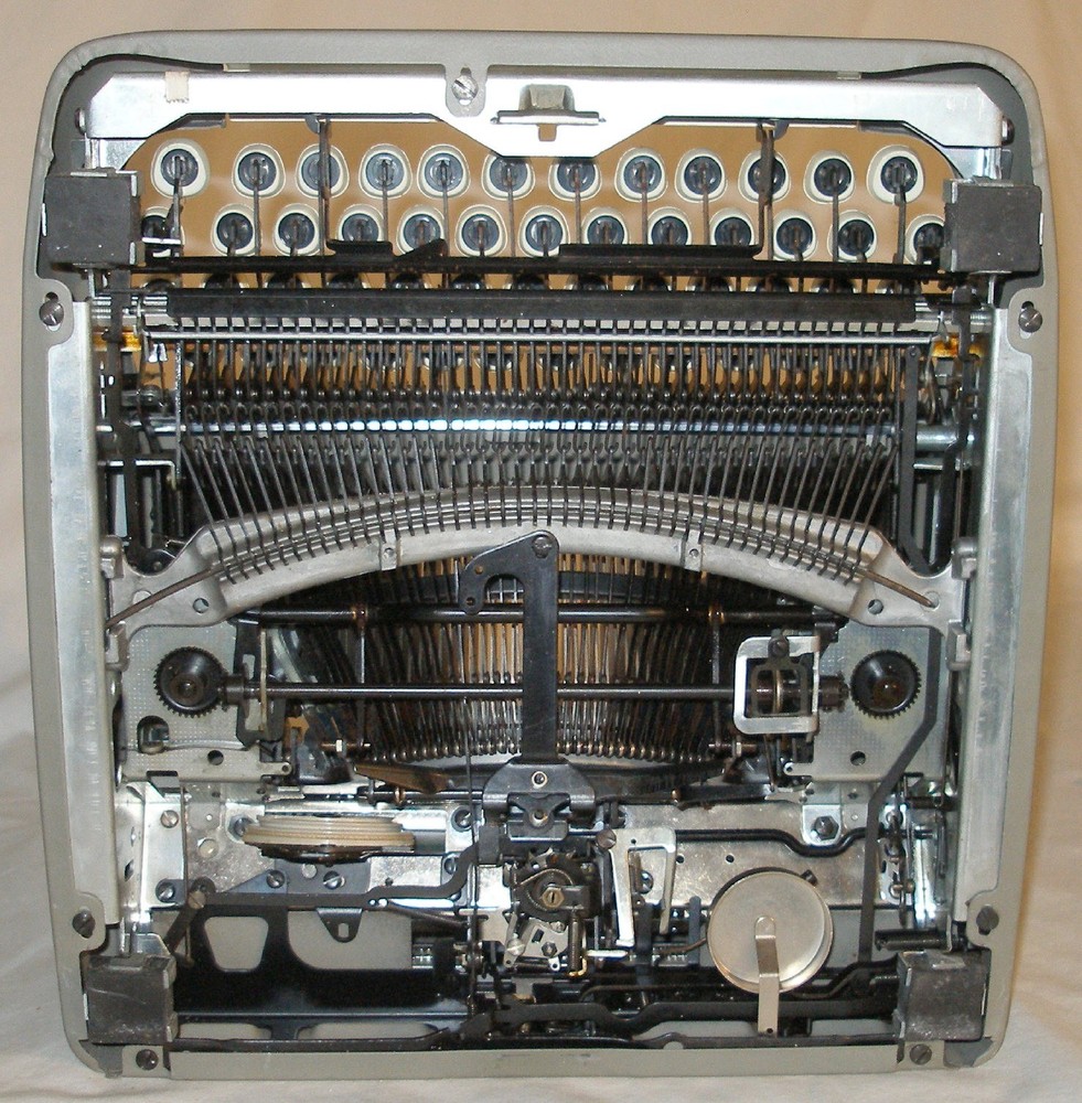 TYPEWRITER SMITH CORONA 1965 STERLING 5AX