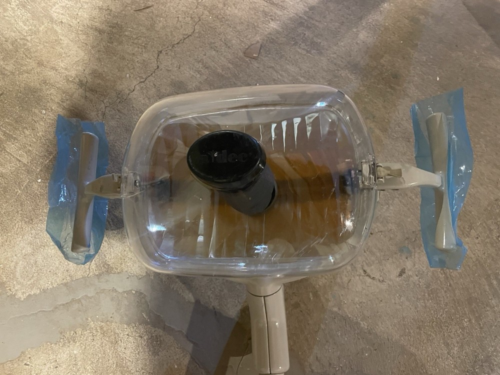 Adec 6300 Dental Ceiling Light