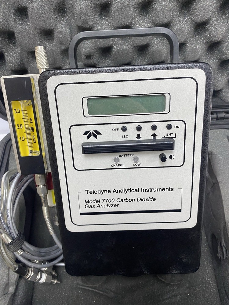 TELEDYNE Analytical Instruments Model. 7700 /7700P Carbon Dioxide Gas Analyzer