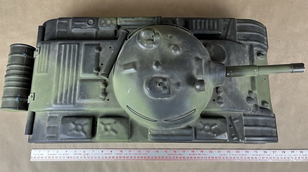 1990s US Army Soviet Tank Hard Plastic Training Sand Table Display Tank Trainer