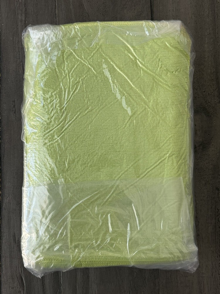 Fixsmith 50 Pack Microfiber Cleaning Cloth 12” x 16, Reusable, Washable, Ansorbe