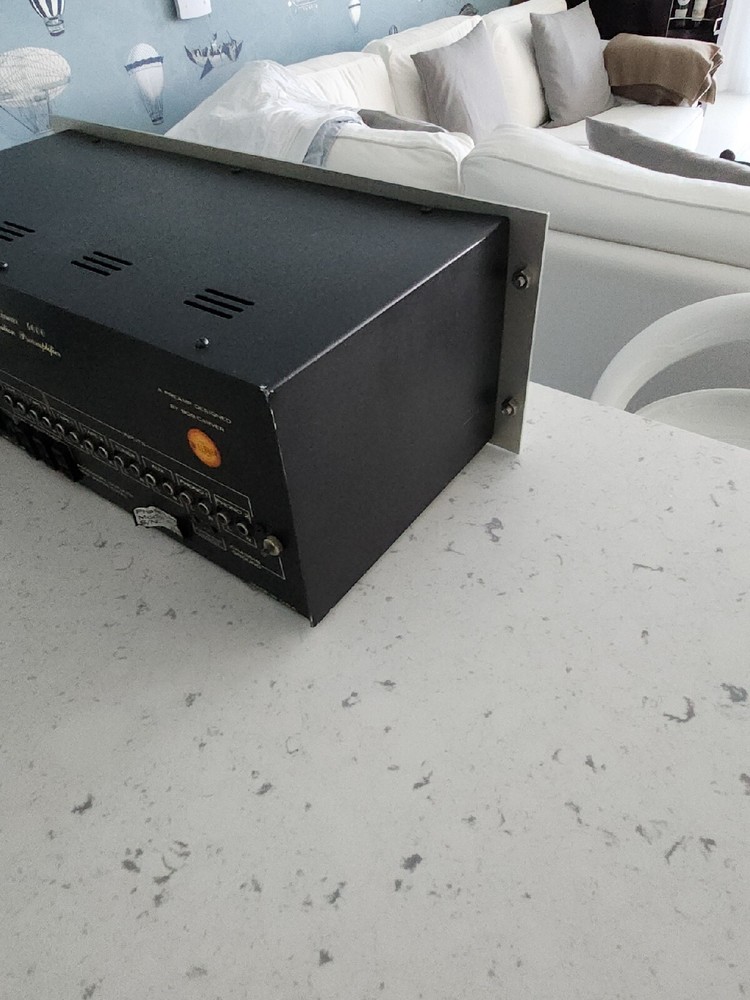 Phase Linear 4000 Preamplifier. Working