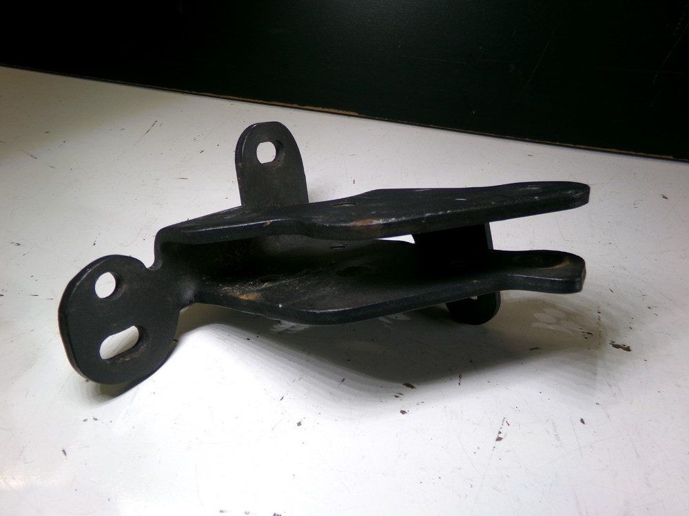 Seat Pivot Mount Bracket E-77X0-2025-J