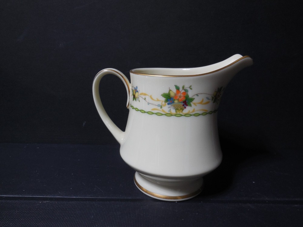 Noritake Normandy Creamer (CR011)