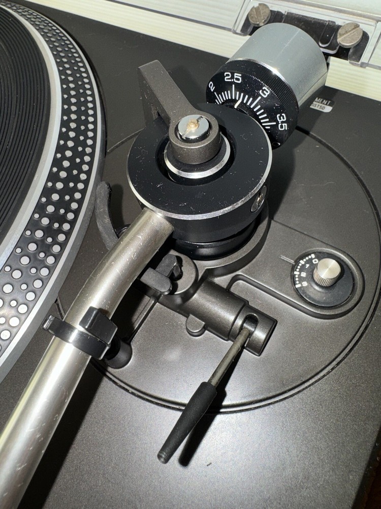 Vintage Technics SL-1510 Direct Drive Turntable WORKING