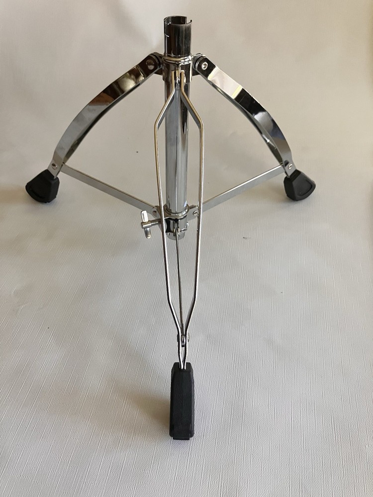 Pearl Drum Throne Tripod Base NWOT