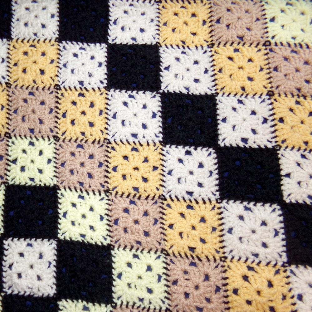 AFGHAN Medium 66 " x 50" Geometric Pattern Black White Yellow Pink Couch Throw