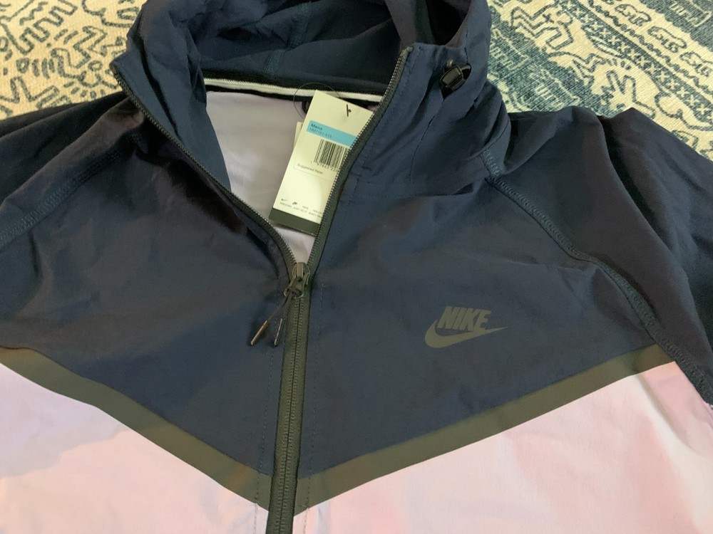 NEW Nike Tech Woven Windrunner MEDIUM Obsidian Hydrangeas Windbreaker $145 pack