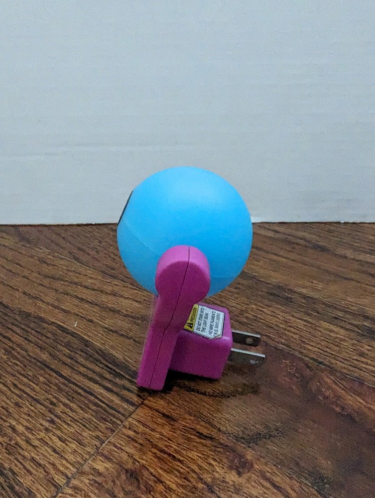 Disney Frozen Projectables Plug In LED Night Light Preowned