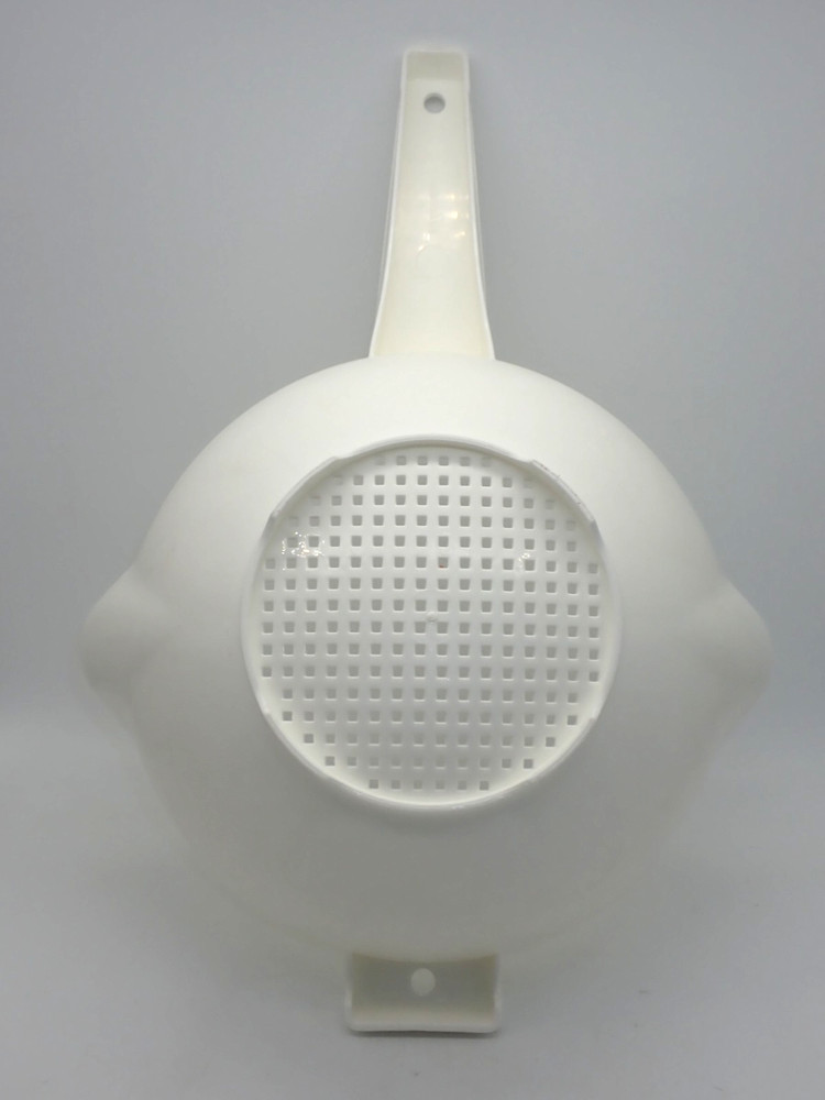 Vintage Tupperware #1523 2 Qt. Large Size White Colander Strainer