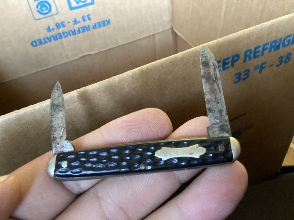 Vintage Imperial black handle Folding Pocket Knife!