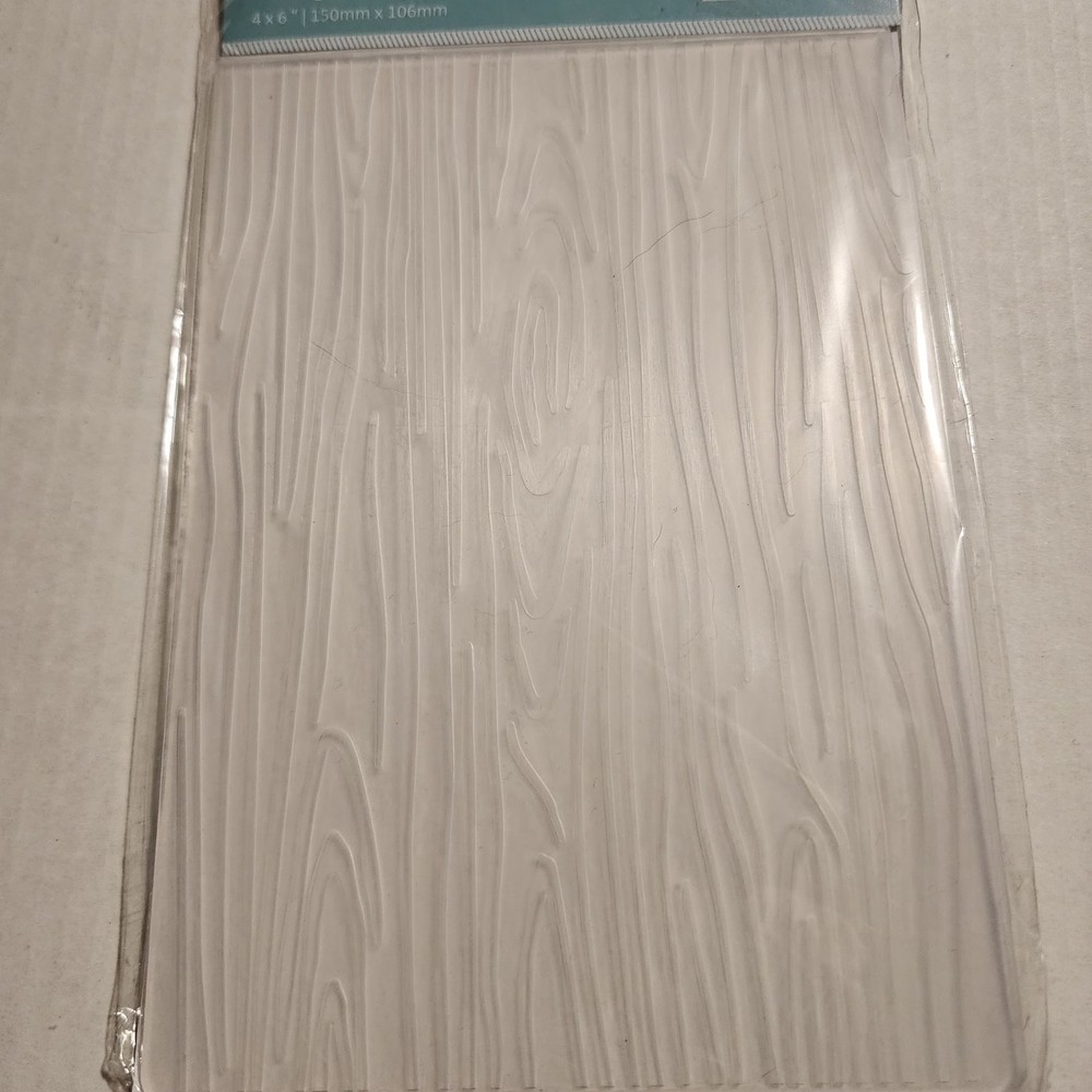 KaiserCraft Woodgrain Embossing Folder 4x6