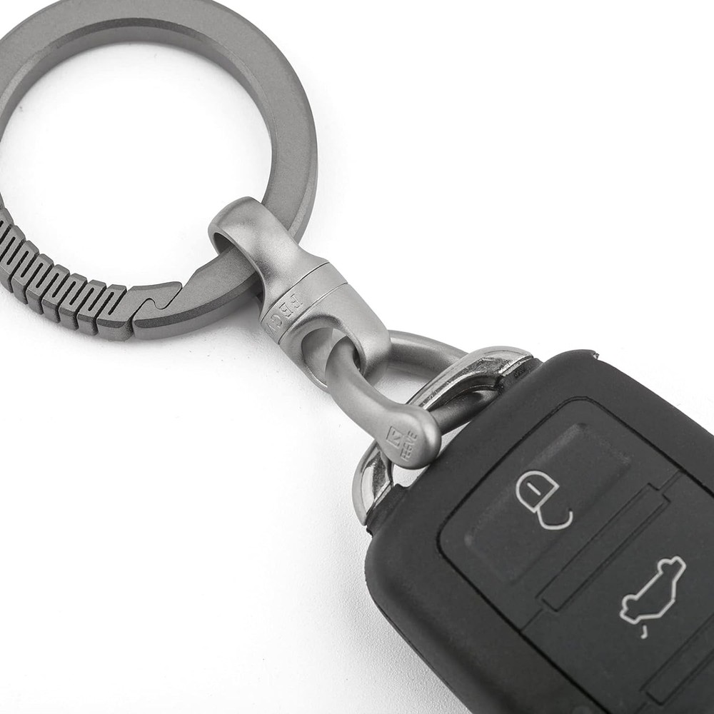 TISUR Swivel Key Ring Clips for Keychains, Medium, With D Ring-matte