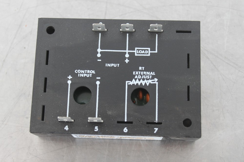 SSAC EIS93F10.5SA TIMER SOLID STATE .5SEC DELAY 24VAC