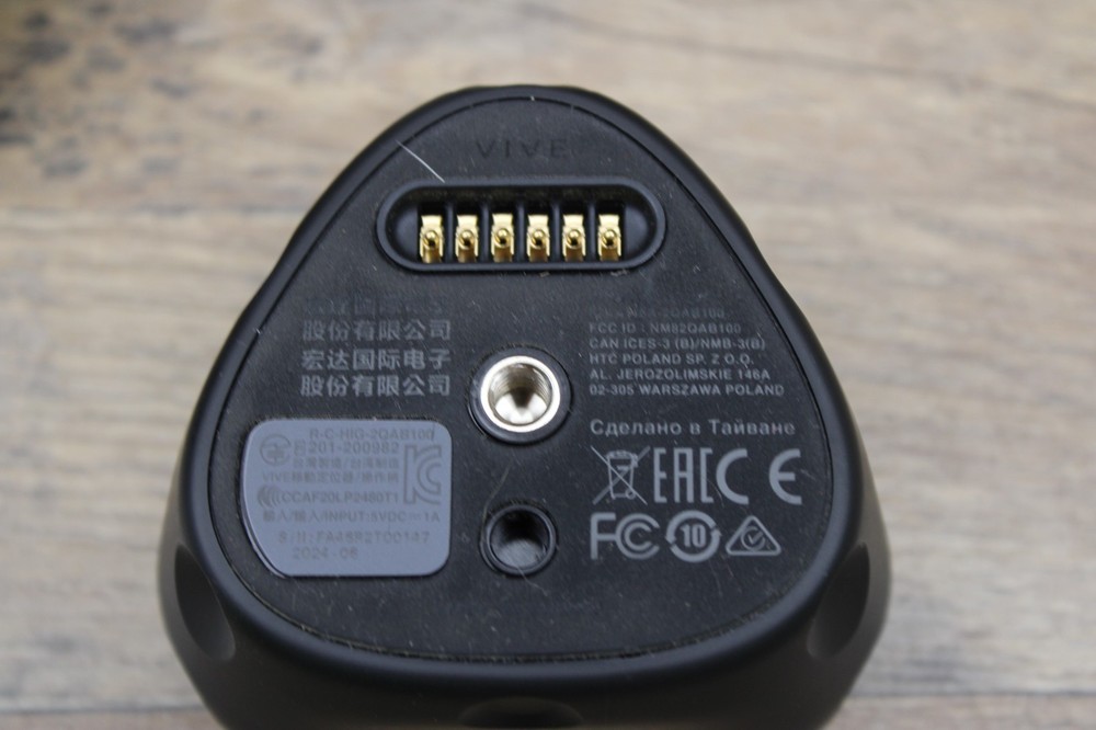 3 - Vive 3.0 Trackers with Straps, Tested Working