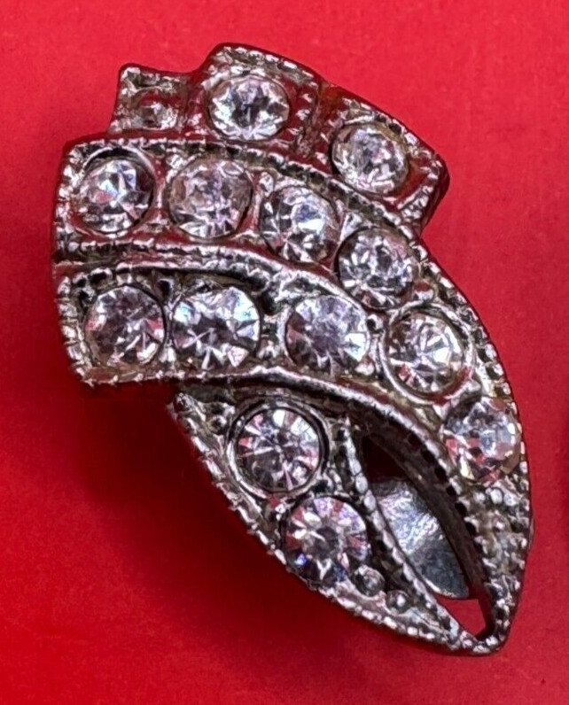 Vintage Rhinestone Clip On Earrings