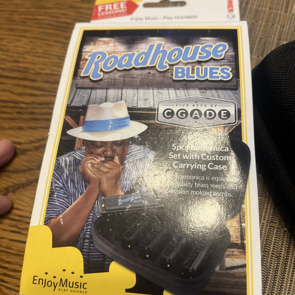 Roadhouse Blues Hohner Harmonica Set