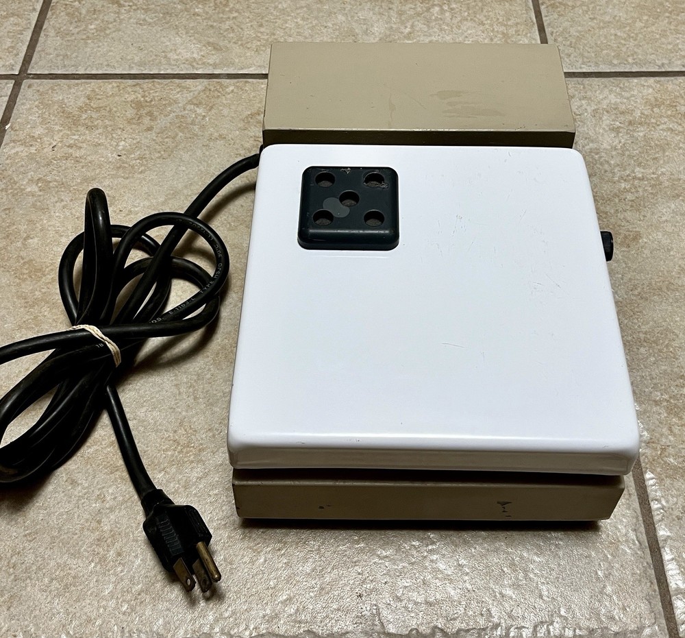Gatan Specimen Mounting Hotplate Model 623-4000