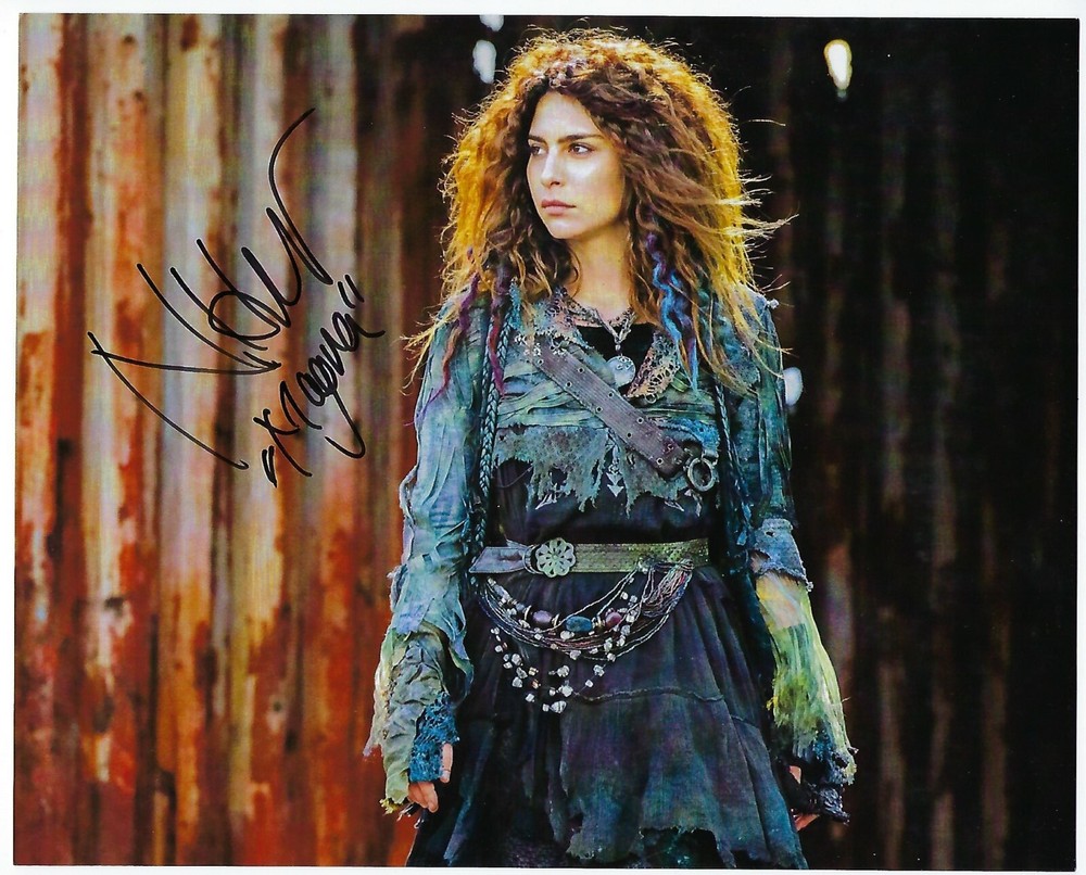 Nadia Hilker - The 100 signed photo