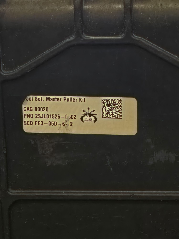 Master Puller Kit-Snap-On Tools Rolling Toolbox Tools Included