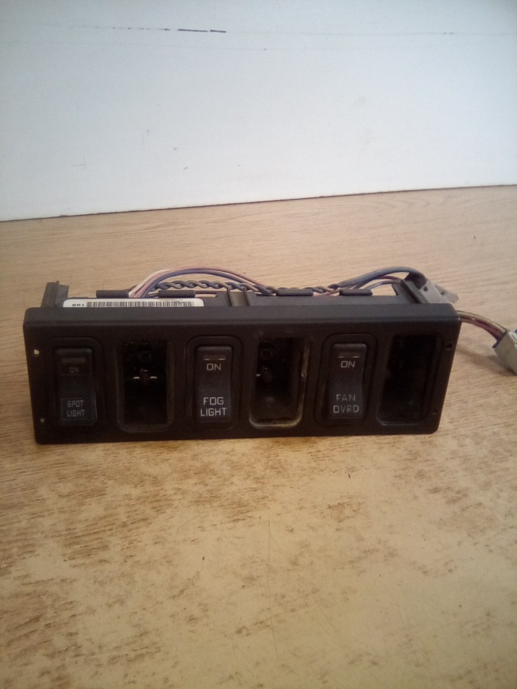 International Dash Switch Panel 32237