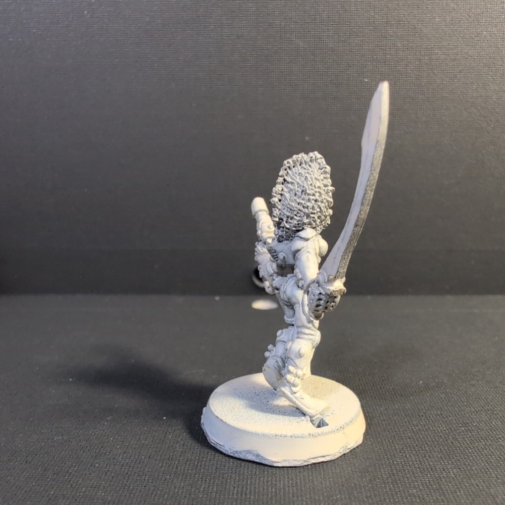 Howling Banshee - Eldar Rogue Trader Warhammer 40k Metal OOP Jes Goodwin
