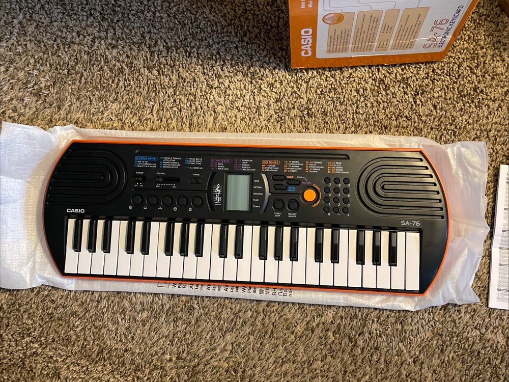 Casio SA-76 Electronic Keyboard Piano EUC