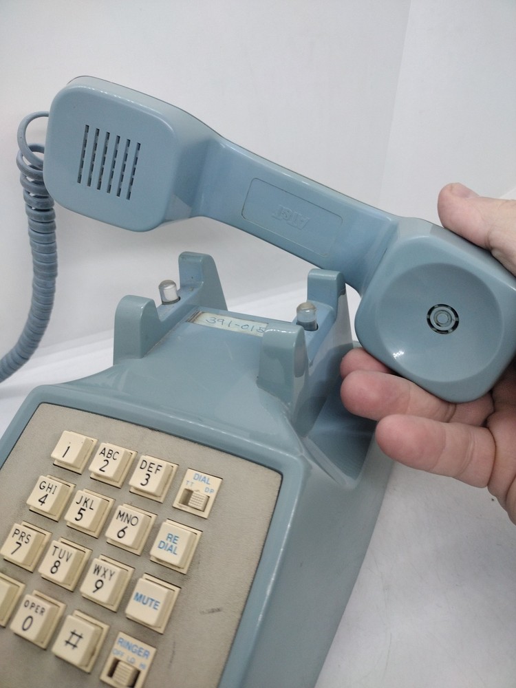 Vintage ATT CS2500DMGH Robin Egg Blue Push Button Desk Phone • Untested