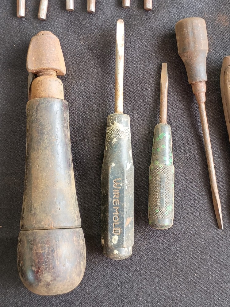 Antique Tools And Trunk 45 Items!!!!Inside !!