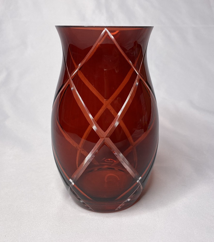 Red Diamond Clear Cut Glass Vase 6-1/2”
