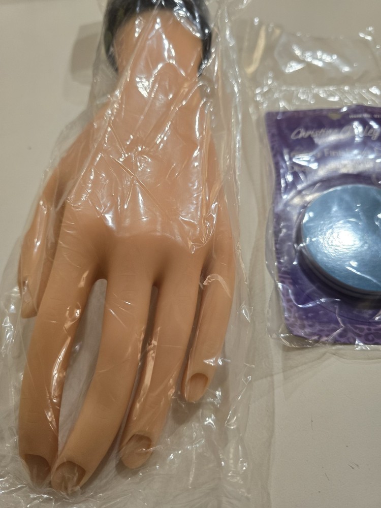 Marianna brand artificial practice hand to learn  manicure techniques