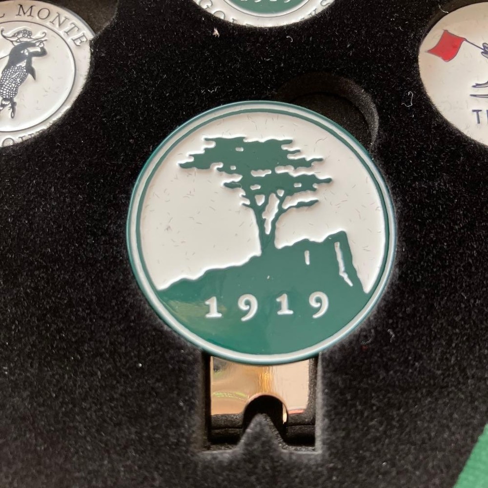 PEBBLE BEACH golf marker set