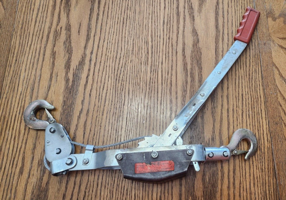 Power Pull Single Gear Crank Cable Puller Tow Winch Come Along USED