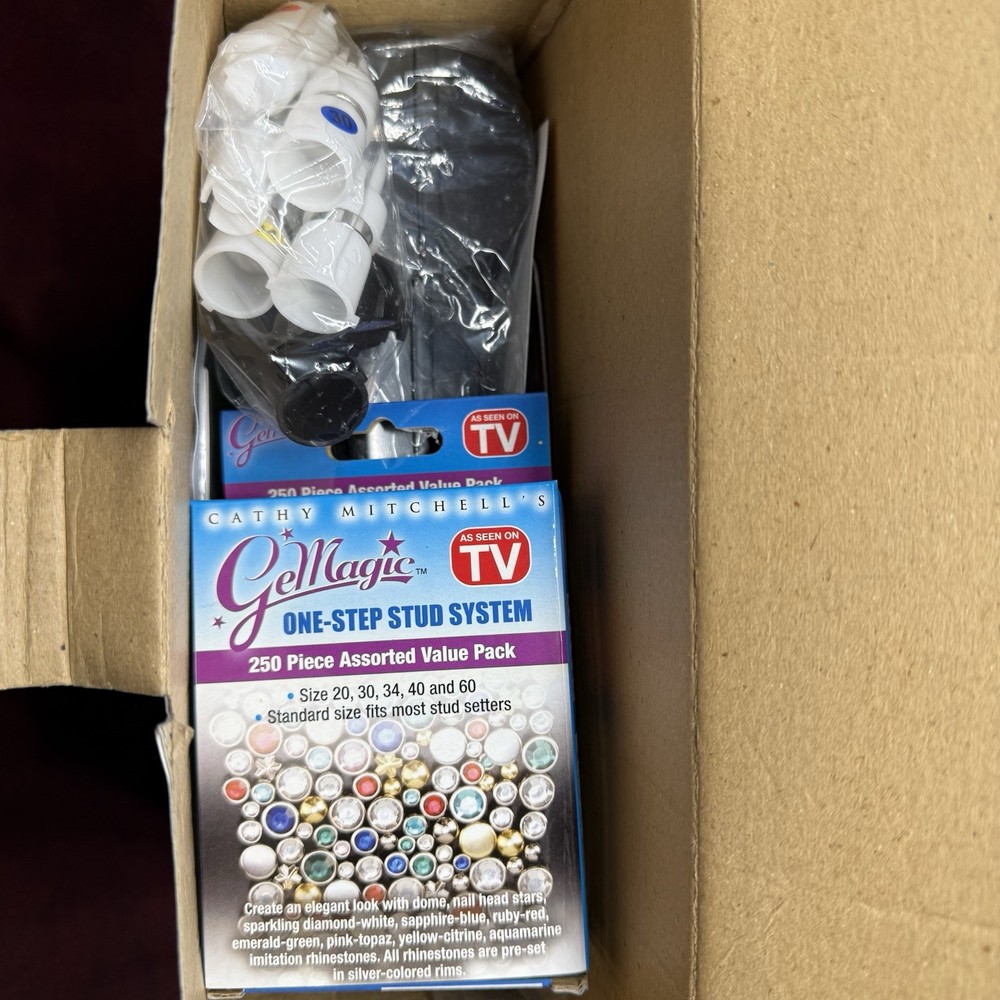 Cathy Mitchell’s GeMagic New In Box With Extras