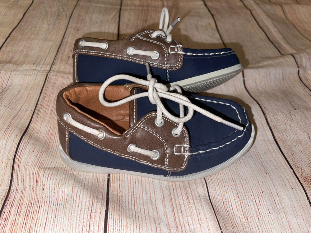 Boys 10 Robert Wayne Navy Boat Shoes