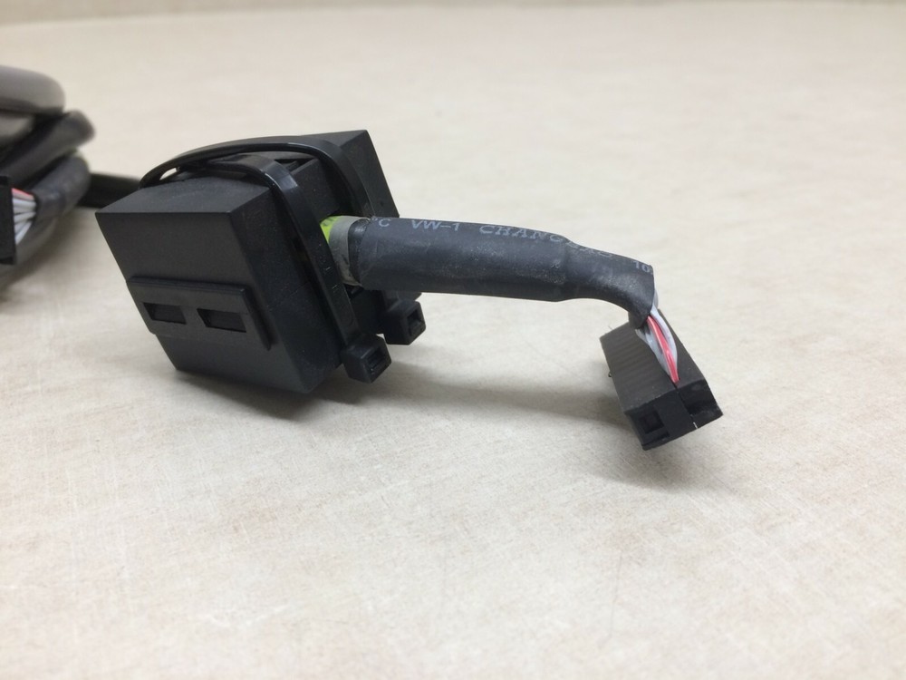APC 640-4122E EPO Ancillary Interface Module w/ Cords