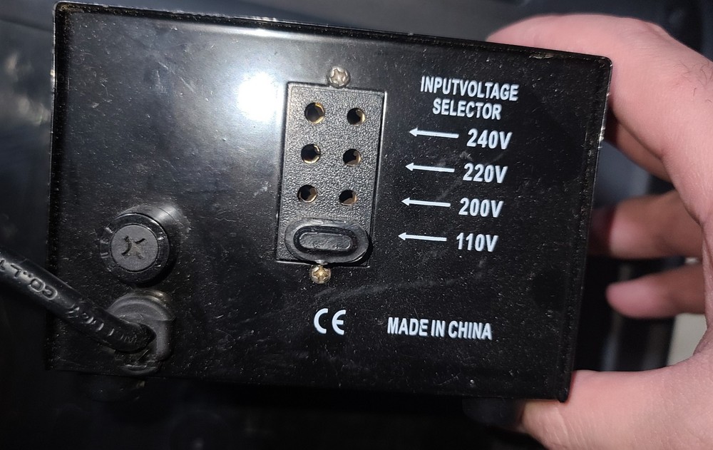 Pyle PVTC120U Step Up and Down Transformer