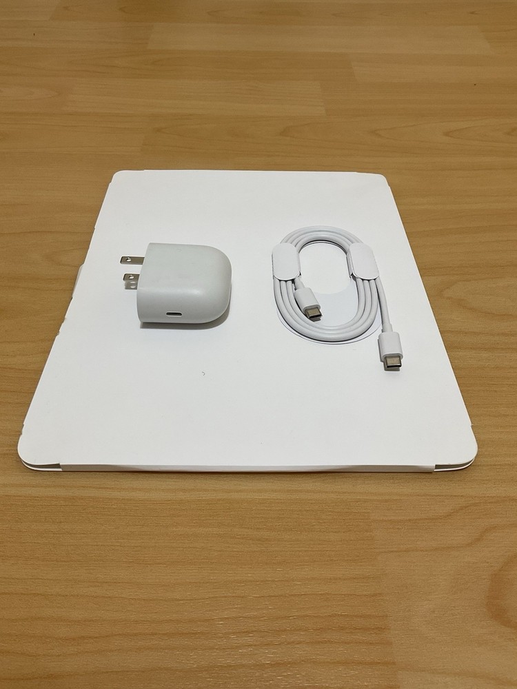 Google - 45W USB-C Walll Power Charger & USB- C CABLE - Snow