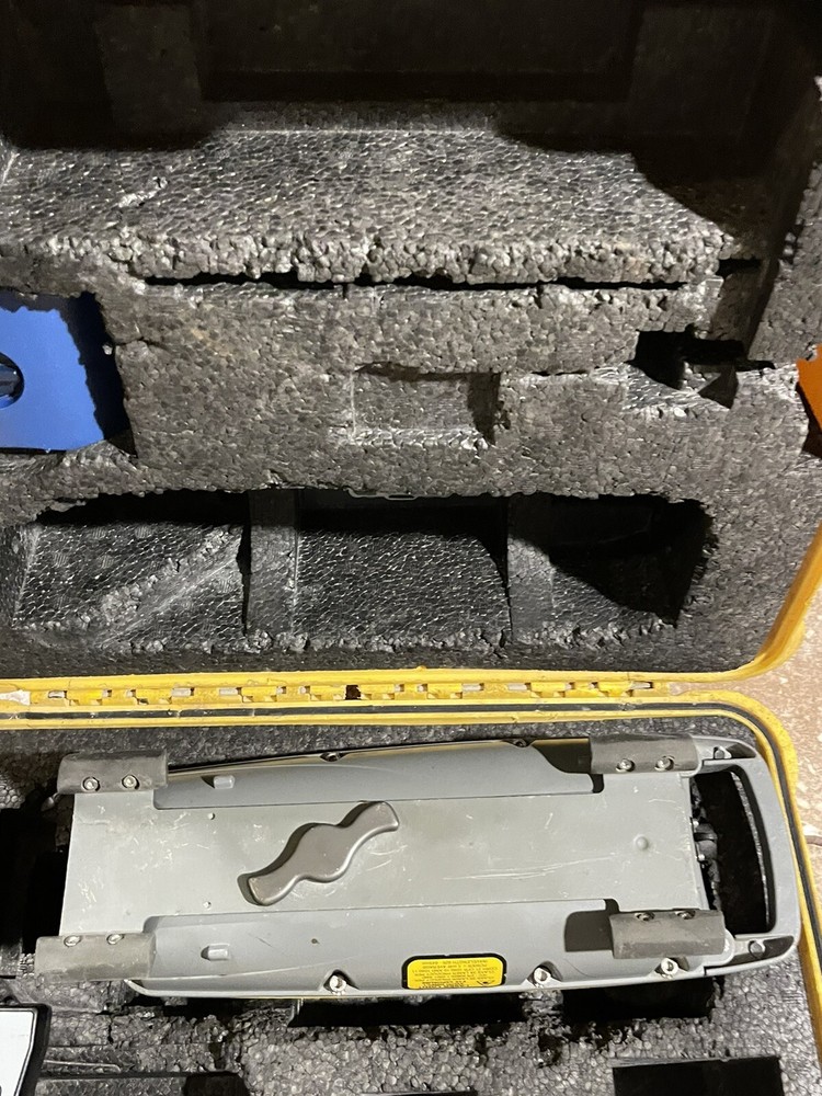 Spectra Trimble DG511 Precision Pipe Laser Kit (SHIPS NEXT DAY)